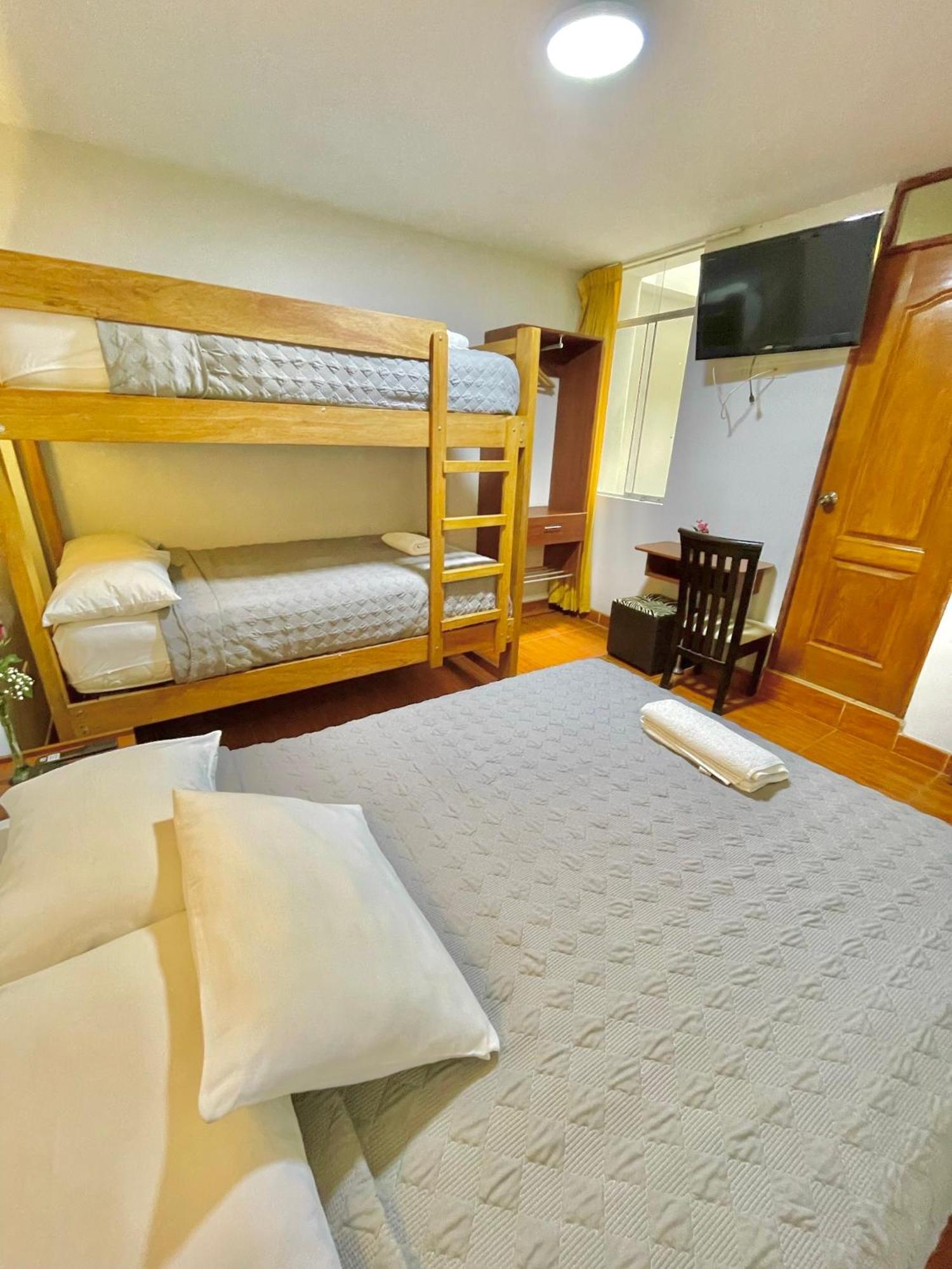 Jultom Inn Hotel & Suites Trujillo Ngoại thất bức ảnh