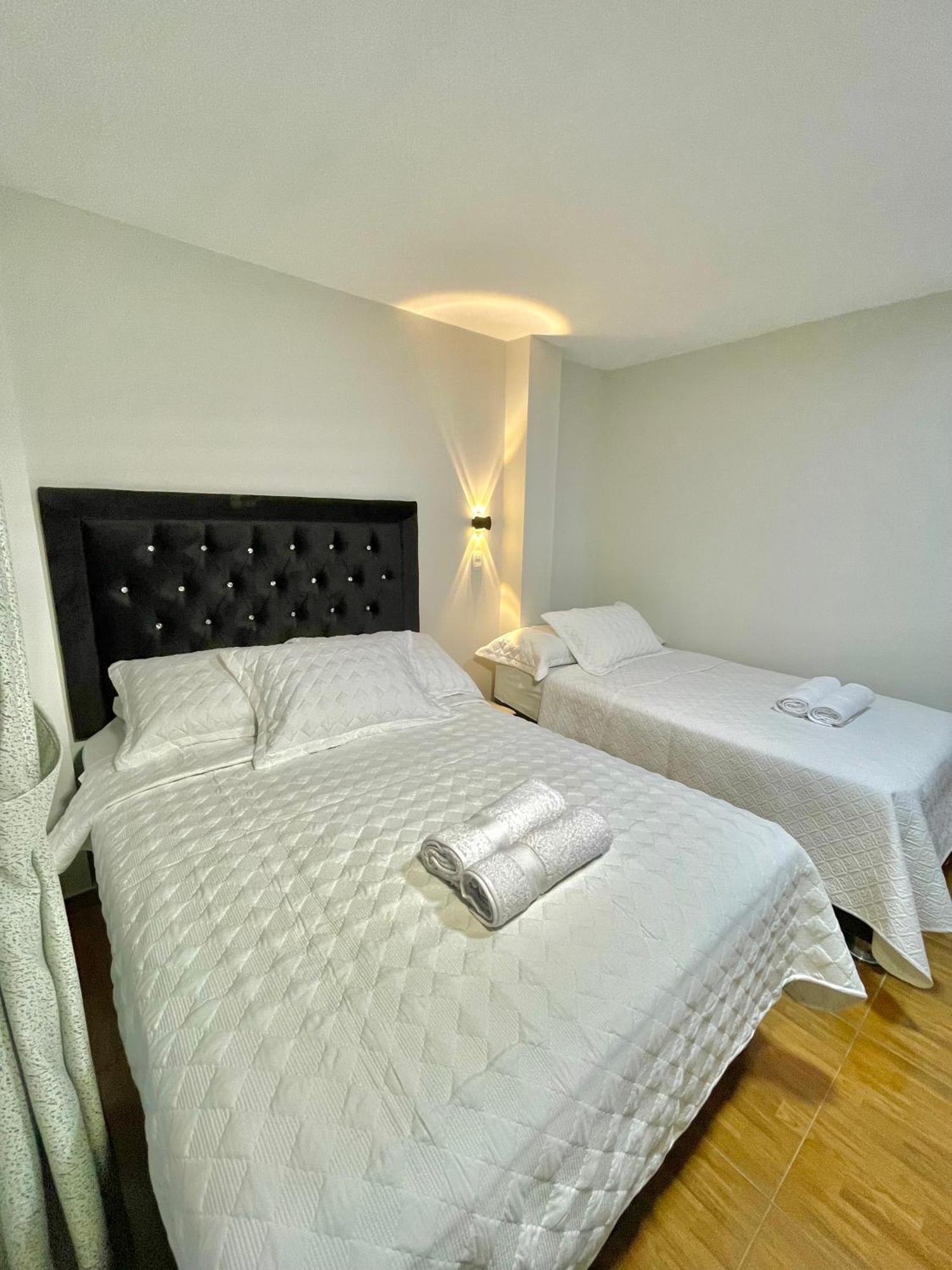 Jultom Inn Hotel & Suites Trujillo Ngoại thất bức ảnh