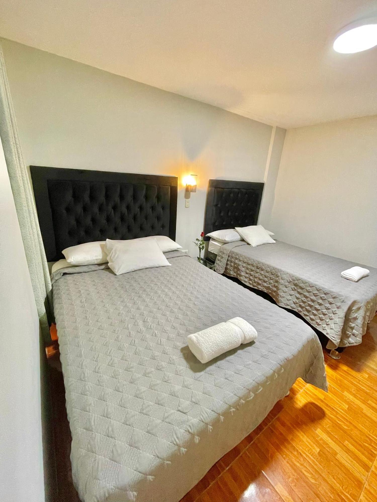 Jultom Inn Hotel & Suites Trujillo Ngoại thất bức ảnh