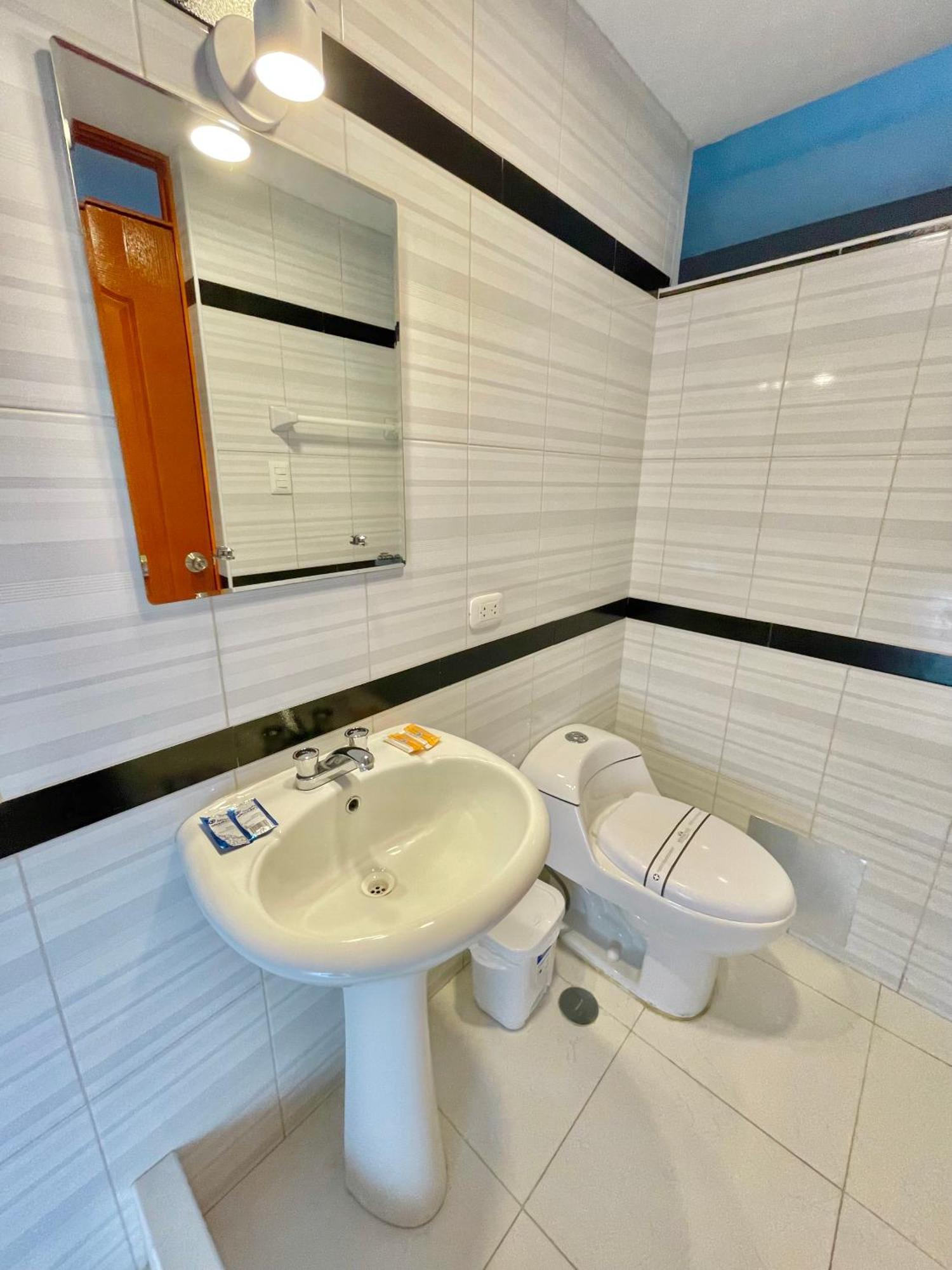Jultom Inn Hotel & Suites Trujillo Ngoại thất bức ảnh